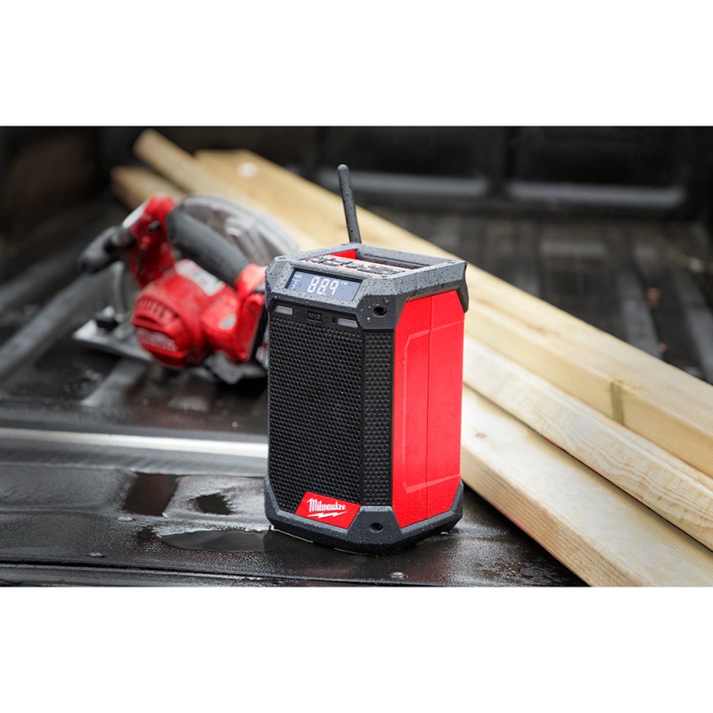 Milwaukee 2951-20x2BSK M12 12V Bluetooth Radio w/ 4AH and 2AH Starter Kit - Image 9