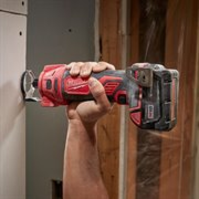 Milwaukee 2627-20 M18 18V Compact Cordless Drywall Cut Out Tool - Bare Tool - Image 5