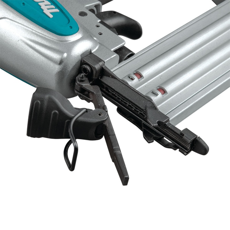 Makita AF506 5/8" - 2" Tool Less Narrow Nose Pneumatic Brad Nailer 18 Gauge - Image 6