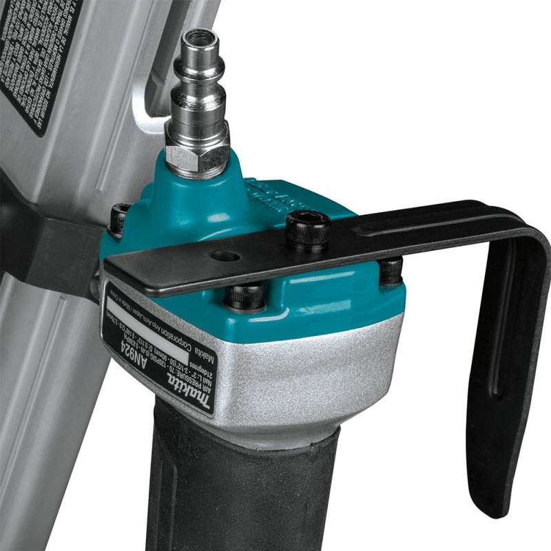 Makita AN924 3-1/2 Inch 21-Degree Full Round Head Pneumatic Framing Nailer - Image 7