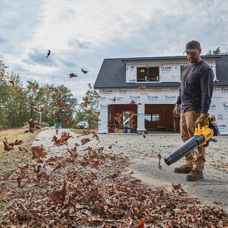 DeWALT DCBL722P1 20V MAX XR Brushless Ergonomic Handheld Blower Kit - Image 5