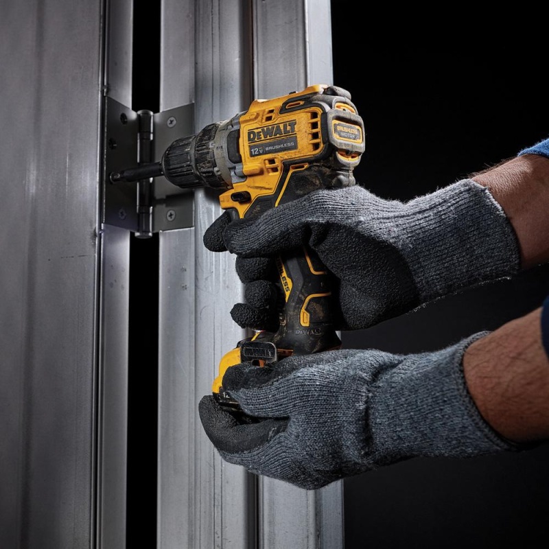 DeWALT DCD701F2 12V MAX XTREME Brushless 3/8 Inch Cordless Drill Driver Kit - Image 3