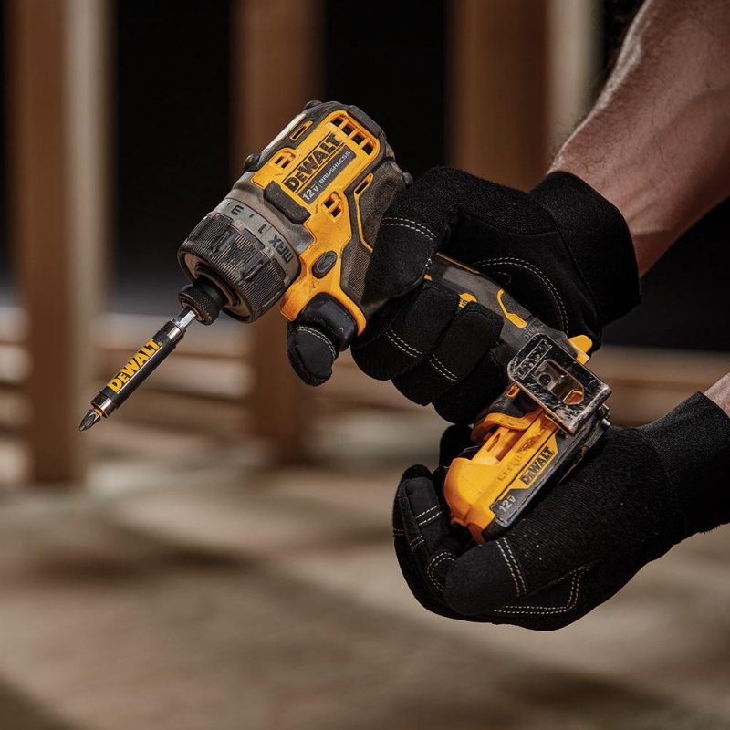 DeWALT DCF601F2 12V MAX XTREME Brushless 1/4 Inch Cordless Screwdriver Kit - Image 4