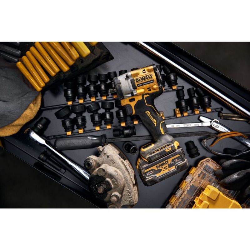 DeWALT DCF923P2 20V MAX ATOMIC 3/8" Compact Impact Wrench w/ Hog Ring Anvil Kit - Image 10