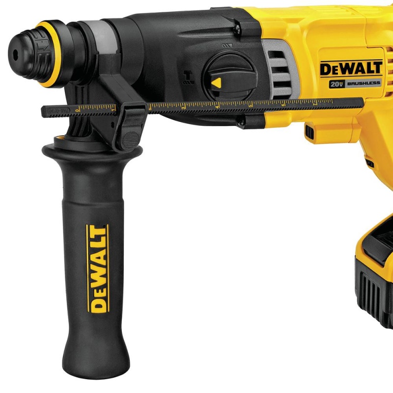 DeWALT DCH263R2 20V 1-1/8 Inch SDS-Plus D-Handle Rotary Hammer Kit - Image 3