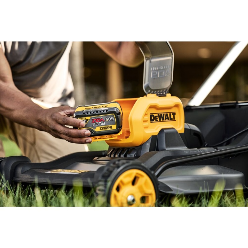 DeWALT DCMWSP650Y2 60V MAX Cordless RWD Self Propelled Mower Kit - Image 10