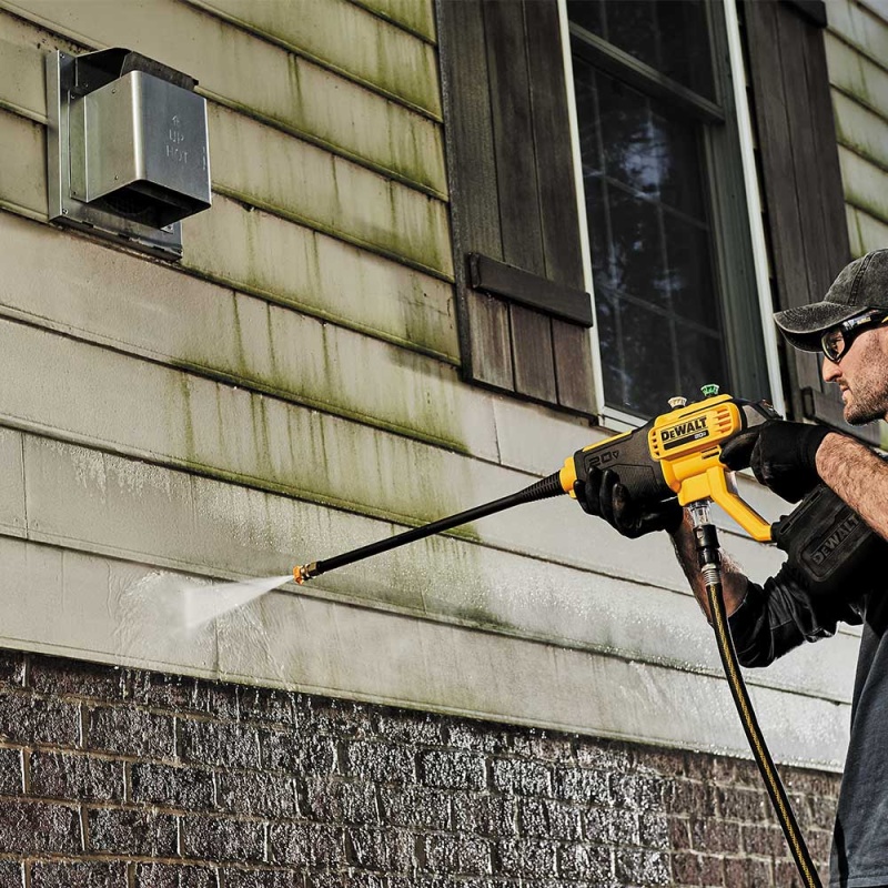 DeWALT DCPW550P1 20V MAX 550 PSI Cordless Versatile Portable Power Cleaner Kit - Image 7