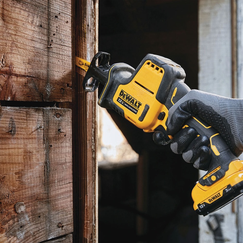 DeWALT DCS312G1 12V MAX XTREME Brushless One-Hand Cordless Reciprocating Saw Kit - Image 6