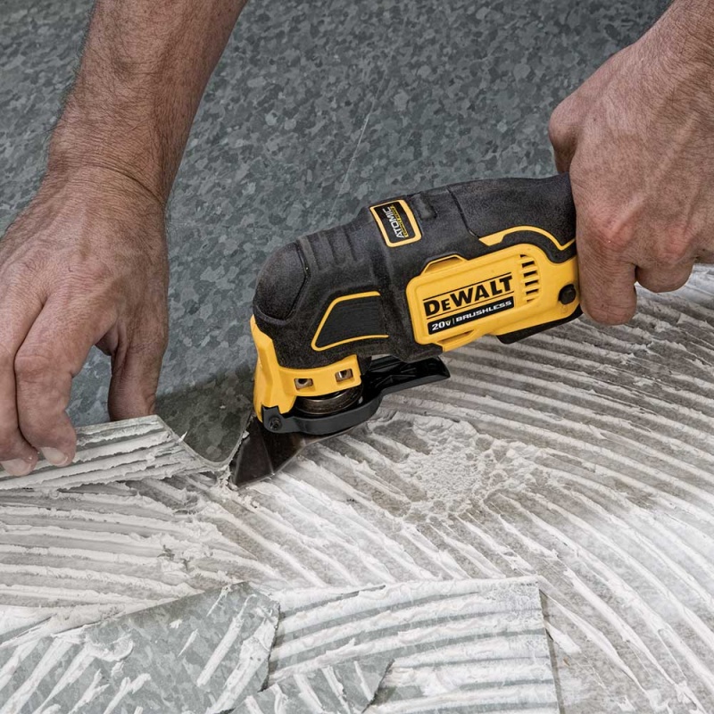 DeWALT DCS354D1 20V MAX XR ATOMIC Brushless Cordless Oscillating Multi Tool Kit - Image 5