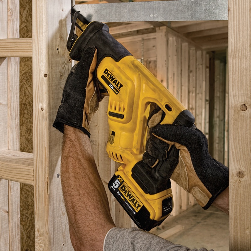 DeWALT 20V MAX* COMPACT Reciprocating Saw Kit (5.0Ah) - DCS387P1 - Image 7