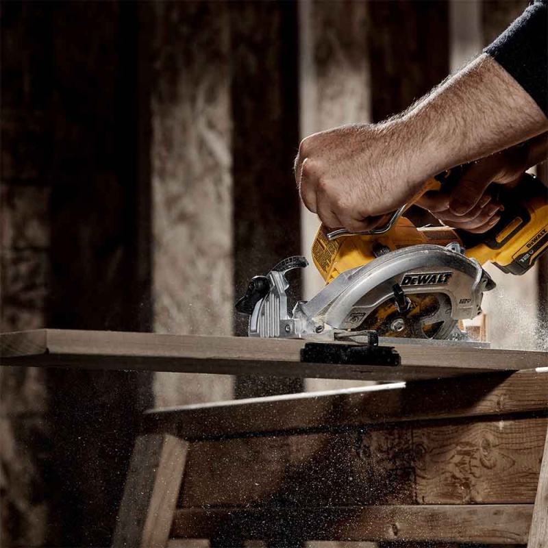 DeWALT DCS512B 12V XTREME MAX 5-3/8" Brushless Cordless Circular Saw -Bare Tool - Image 9