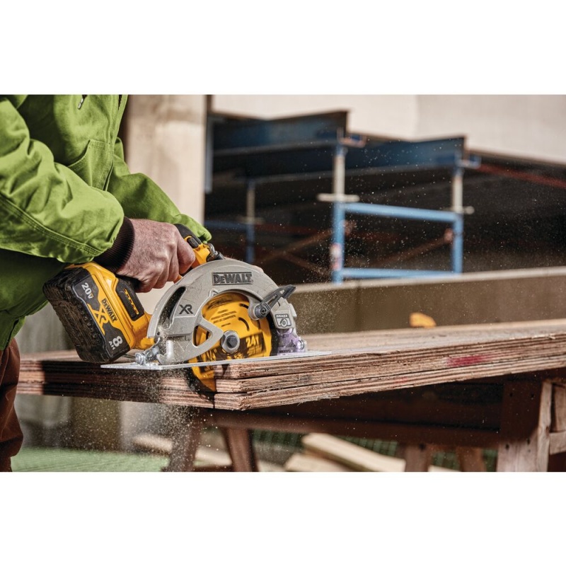 DeWALT DCS574B 20V MAX XR 7-1/4" Circular Saw w/Power Detect Tool Tech Bare Tool - Image 4