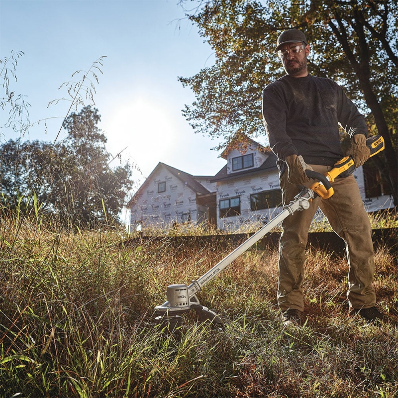 DeWALT DCST922P1 20V MAX 14 Cordless Folding Dual Line String Trimmer - Image 3