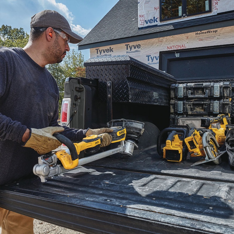 DeWALT DCST922P1 20V MAX 14 Cordless Folding Dual Line String Trimmer - Image 6