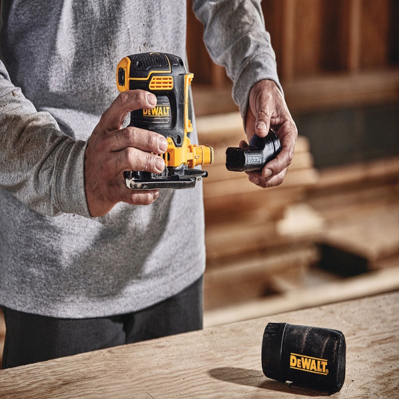 DeWALT DCW200P1 20V MAX XR 1/4" Cordless Sheet Sander Kit w/ 5.0 Battery - Image 5