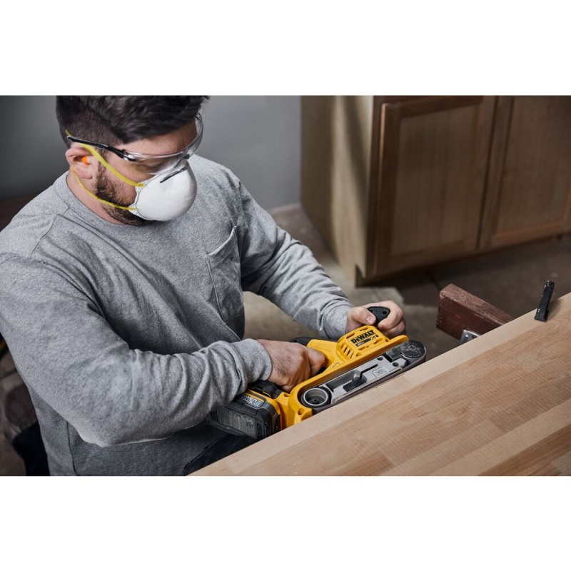 DeWALT DCW220B 20V 3x21" Cordless Belt Sander - Bare Tool - Image 10