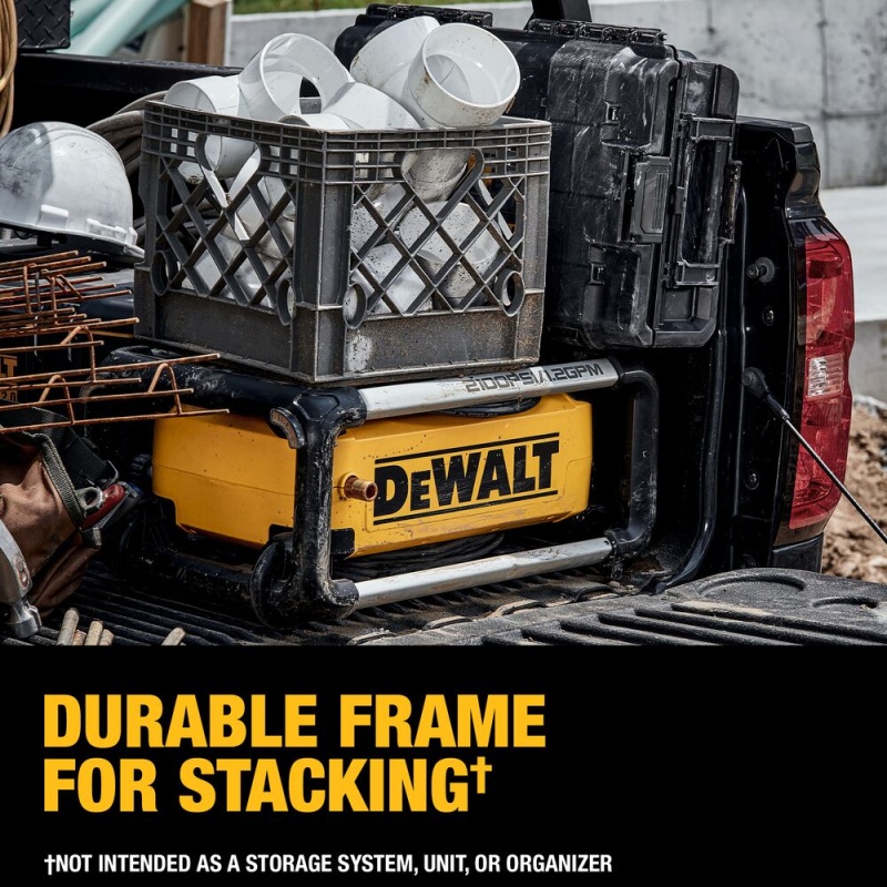 DeWALT DWPW2100 2100 PSI 1.2 GPM Cold Water Electric Pressure Washer - Image 5