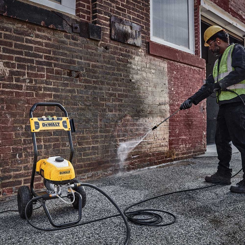 DeWALT DWPW2400 2400 PSI 1.1 GPM Cold Water Electric Pressure Washer w/ Nozzles - Image 5