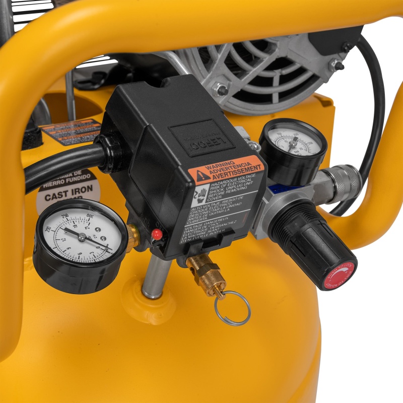 DeWALT DXCM303 30 Gallon 175 PSI Vertical Portable Air Compressor - Image 10