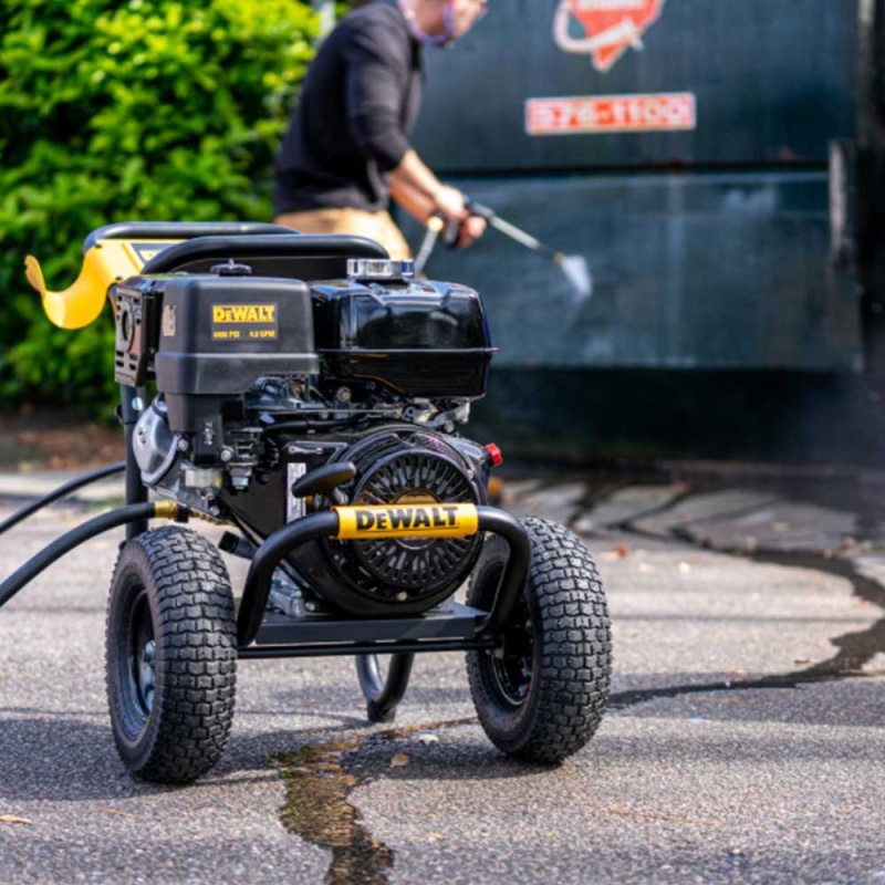 DeWALT DXPW4400 4400 PSI Honda Gas Engine Pressure Washer w/ AAA Triplex Pump - Image 6