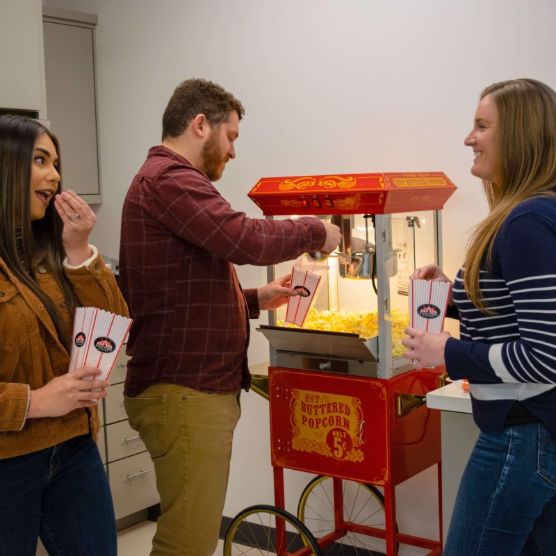 FunTime FT860CR 8oz Premium Red/Gold Popcorn Popper Machine Maker Cart Vintage - Image 11