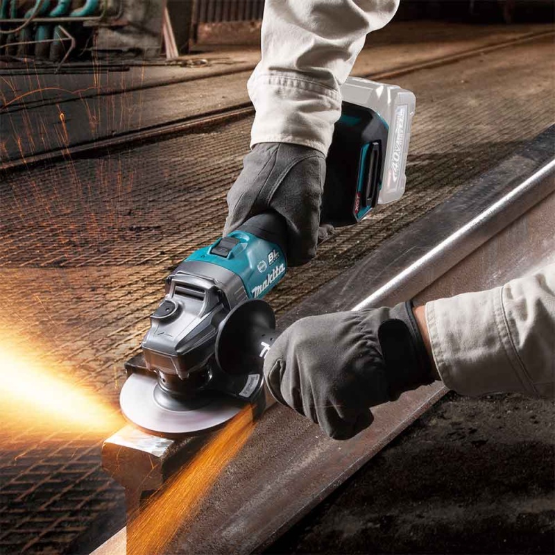 Makita GAG01Z 40V MAX XGT 4-1/2?? / 5" Brushless Angle Grinder w/ Brake-Bare Tool - Image 6