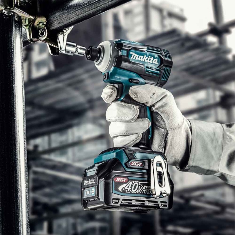 Makita GDT01D 40V MAX XGT Brushless Cordless Impact Driver Kit w/ 2.5Ah Battery - Image 8