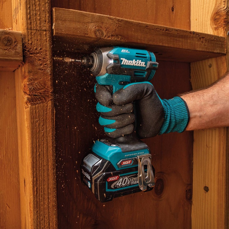 Makita GDT02D 40V max XGT Brushless Cordless 4 Speed Impact Driver Kit - Image 3