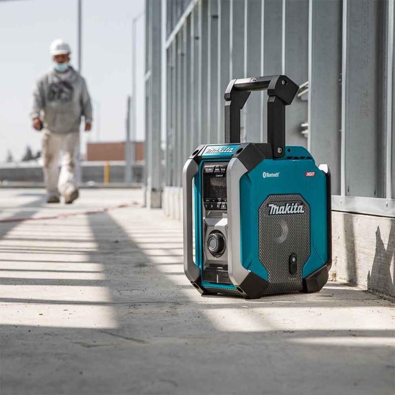 Makita GRM03 40V MAX XGT Cordless Bluetooth Job Site Radio - Bare Tool - Image 2