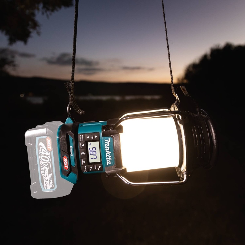 Makita GRM04 40V max XGT Cordless Lantern w/ Radio - Bare Tool - Image 11