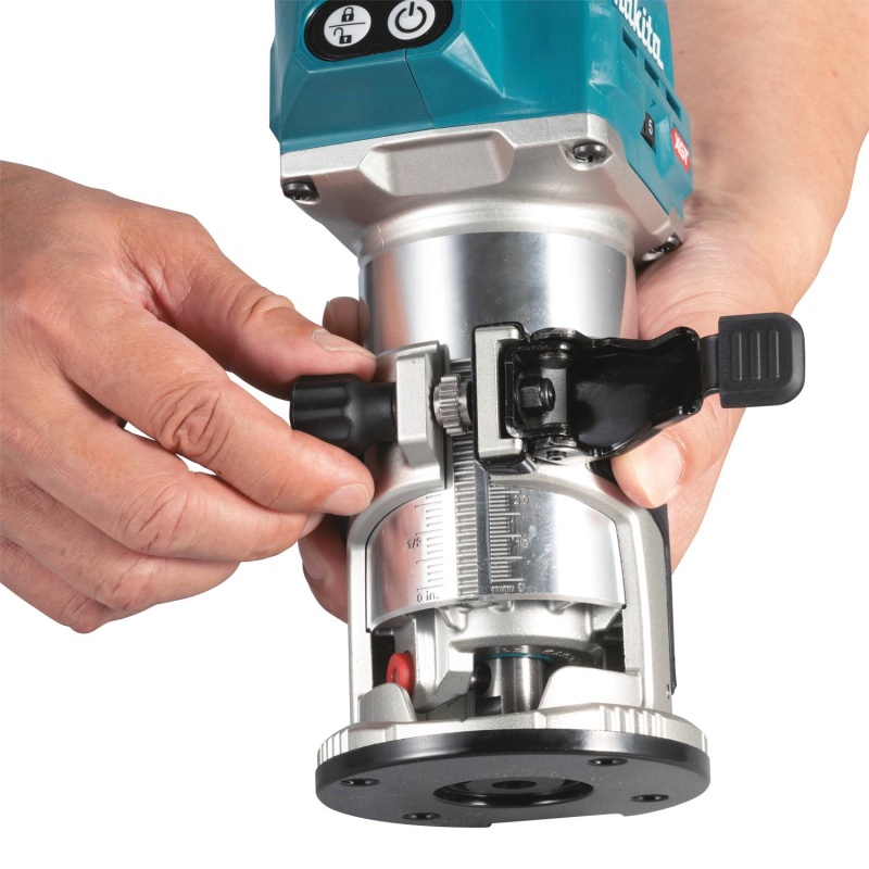 Makita GTR01D1 40V max XGT Brushless Cordless Variable Speed Compact Router Kit - Image 10