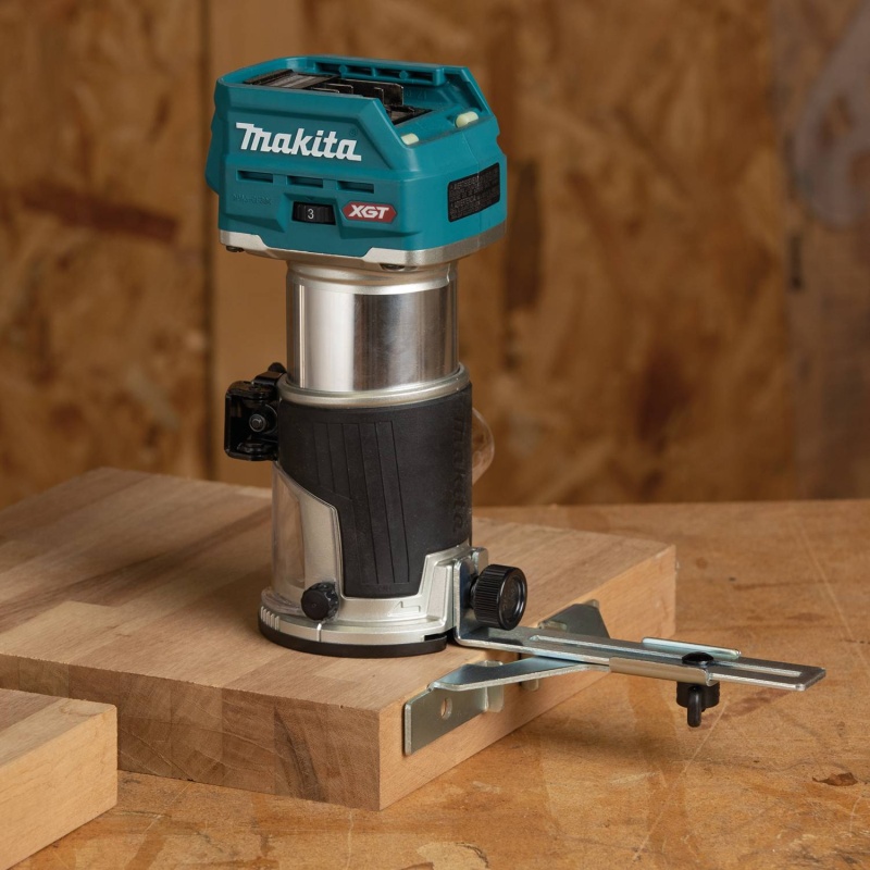 Makita GTR01D1 40V max XGT Brushless Cordless Variable Speed Compact Router Kit - Image 8