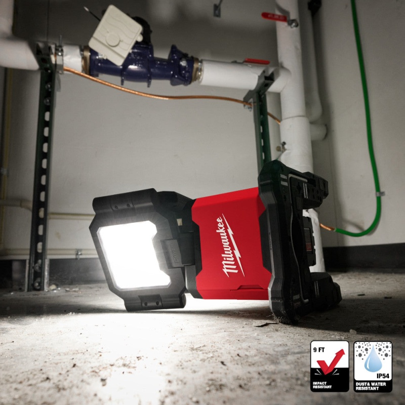 Milwaukee 2368-20 M18 ROVER Dual Power Triple-Panel Flood/Area Light - Bare Tool - Image 8