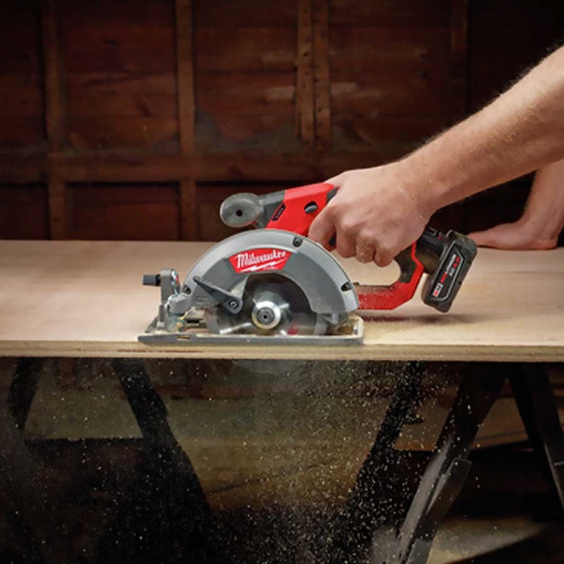 Milwaukee 2530-80 M12 12V 5-3/8" FUEL Circular Saw - Bare Tool - Reconditioned - Image 4