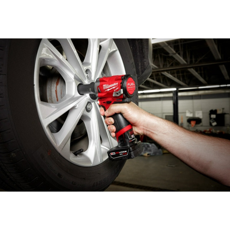 Milwaukee M12 2555-20 M12 FUEL 12V 1/2-Inch Stubby Impact Wrench - Bare Tool - Image 9