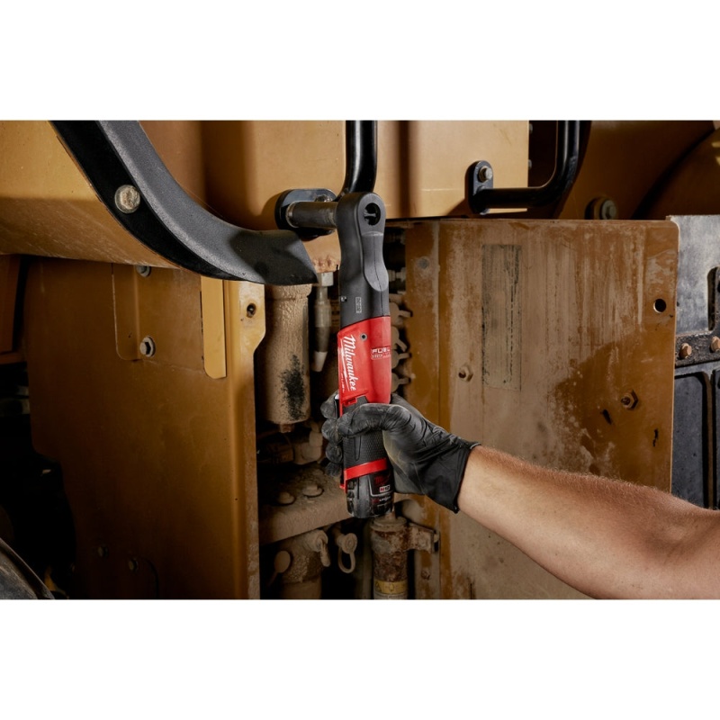 Milwaukee 2558-22 M12 FUEL 12V 1/2-Inch 60-Ft-Lbs. Li-Ion Cordless Ratchet Kit - Image 10