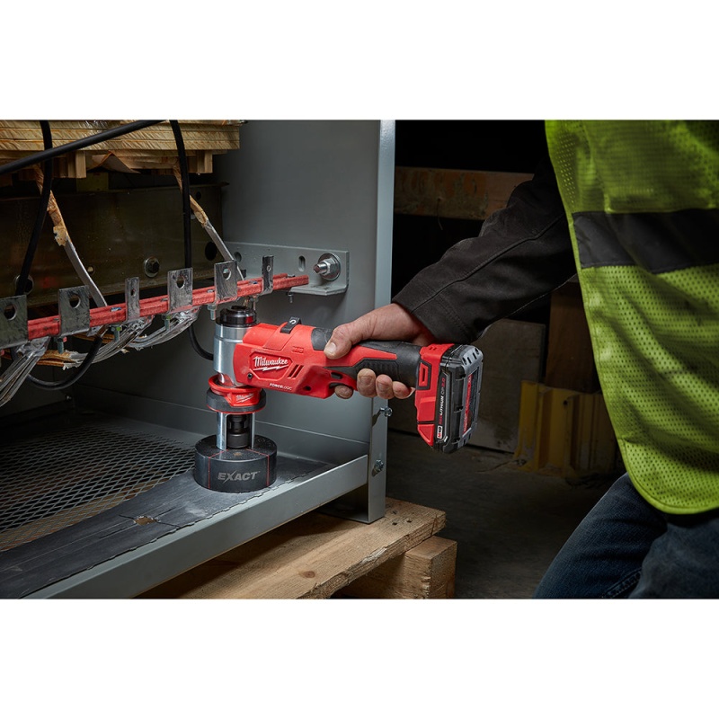 Milwaukee 2677-21 M18 18V FORCE LOGIC 6T Knockout Tool Kit w/ 1/2" - 4" Capacity - Image 8