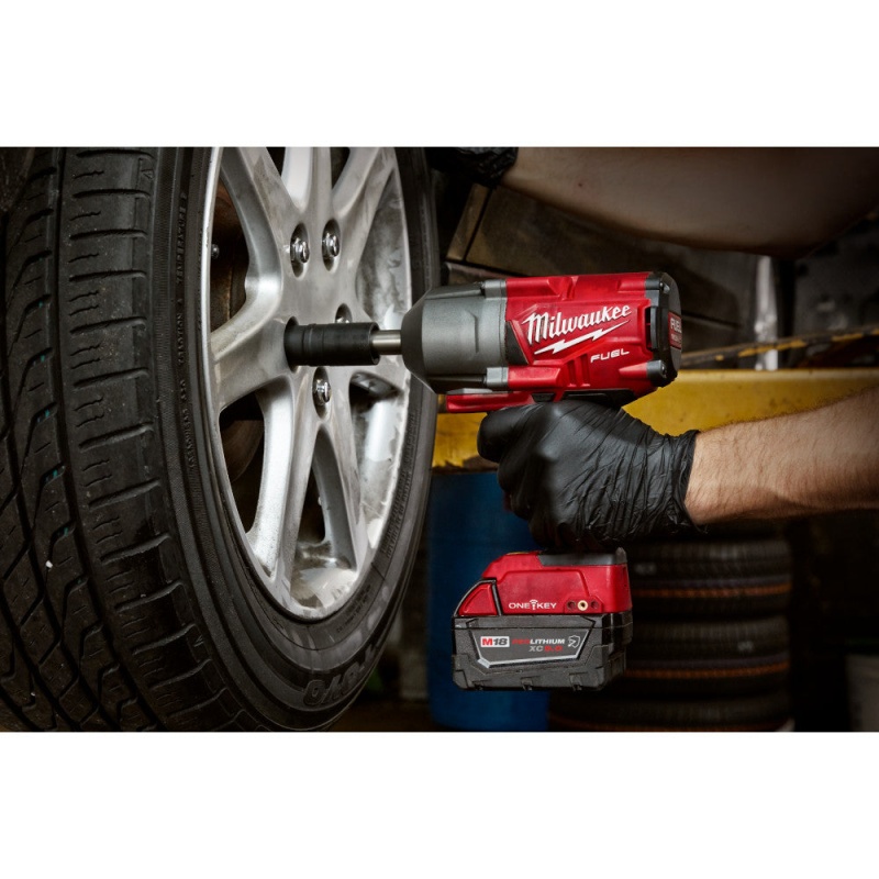 Milwaukee 2769-22R M18 FUEL 18V 1/2" ONE-KEY Controlled Torque Impact Wrench Kit - Image 10