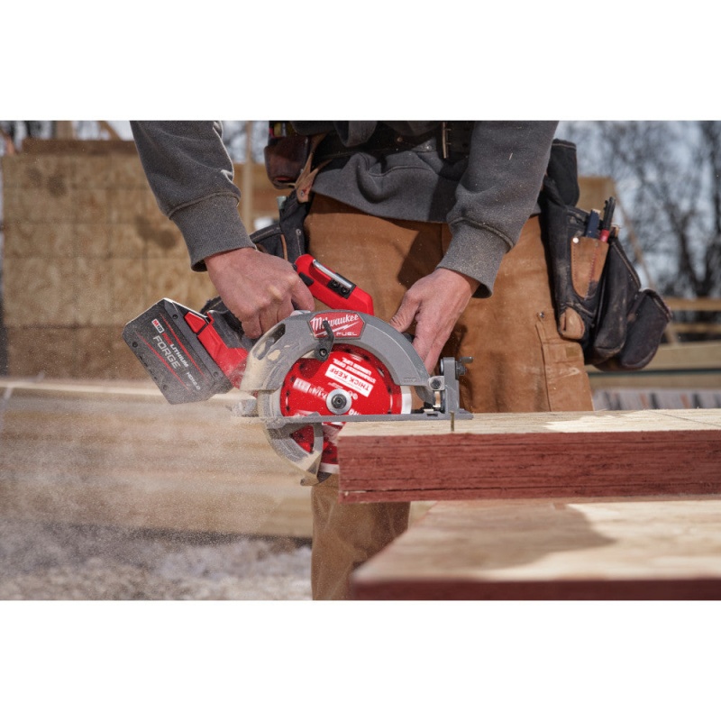 Milwaukee 2834-20TK M18 FUEL 18V 7-1/4" Circular Saw w/ Thick Kerf blade - Image 12