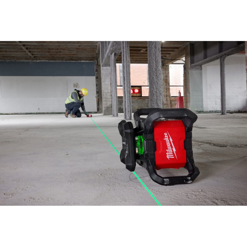 Milwaukee 3702-21 M18 18V Green Rotary Laser Level Kit w/Remote/Receiver & Mount - Image 5