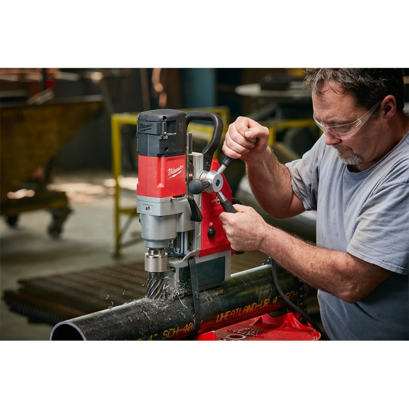 Milwaukee 4272-81 1-5/8" Electromagnetic Compact Drill - Reconditioned - Image 3