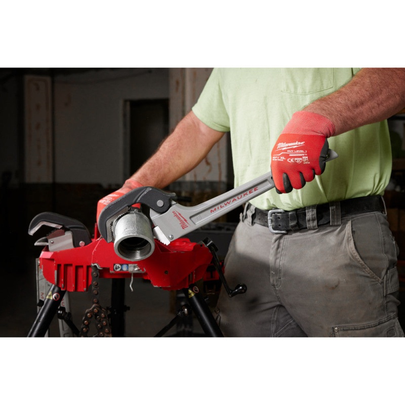 Milwaukee 48-22-7418 18" Aluminum Self-Adjusting Pipe Wrench - Image 4