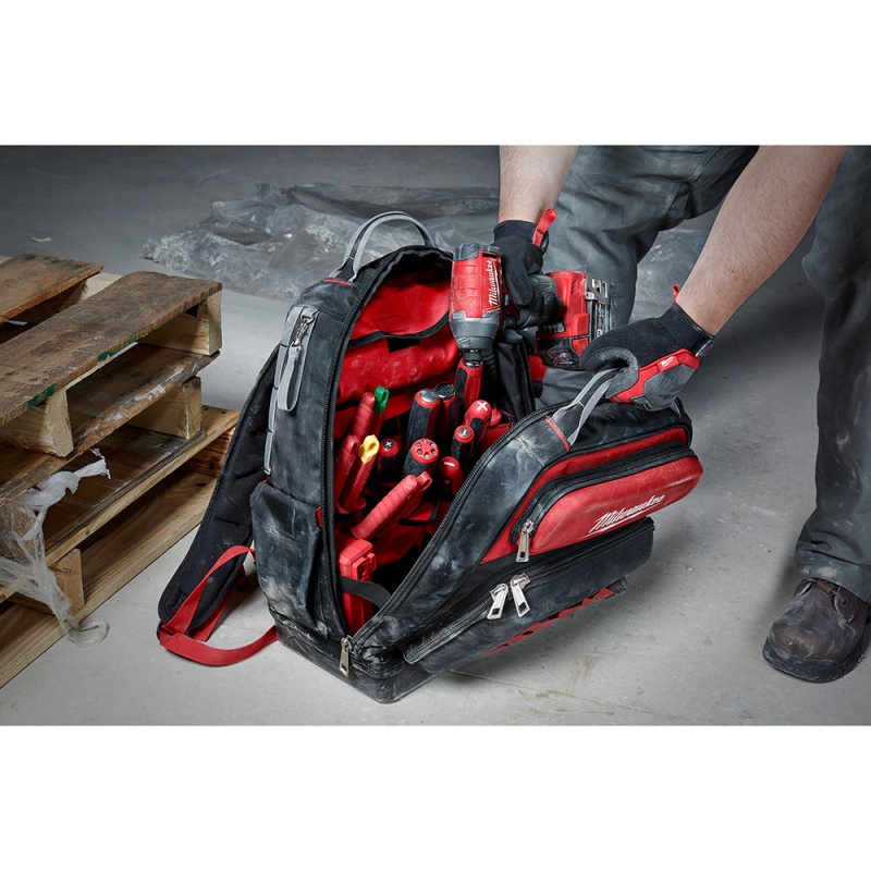 Milwaukee 48-22-8201 Ballistic Impact Resistant Base Ultimate Jobsite Backpack - Image 4