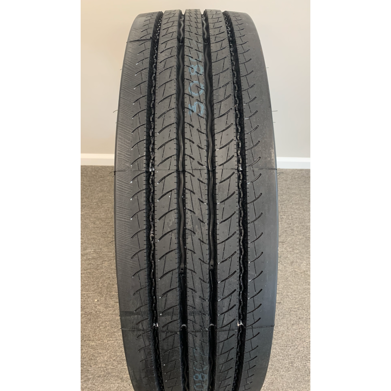 Tire 315/80R22.5 Pirelli Pantathelon Steer 156/150 L 20 Ply