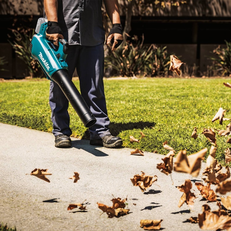 Makita XBU03Z 18V LXT Lithium-Ion Brushless Cordless Blower - Bare Tool - Image 4