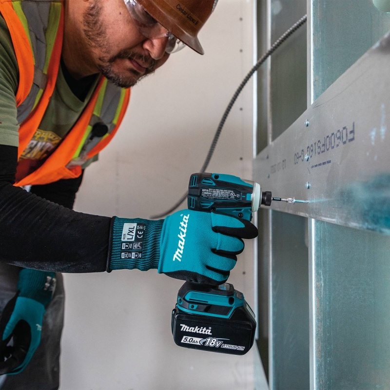 Makita XDT19T 18V LXT Cordless Lithium-Ion Brushless 4-Speed Impact Driver Kit - Image 3