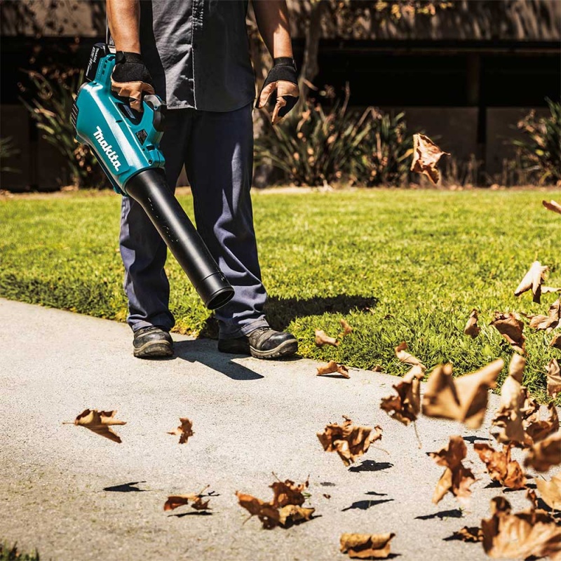 Makita XT287SM1 18V LXT Li-Ion Brushless Cordless Trimmer/Blower Combo Kit - Image 10