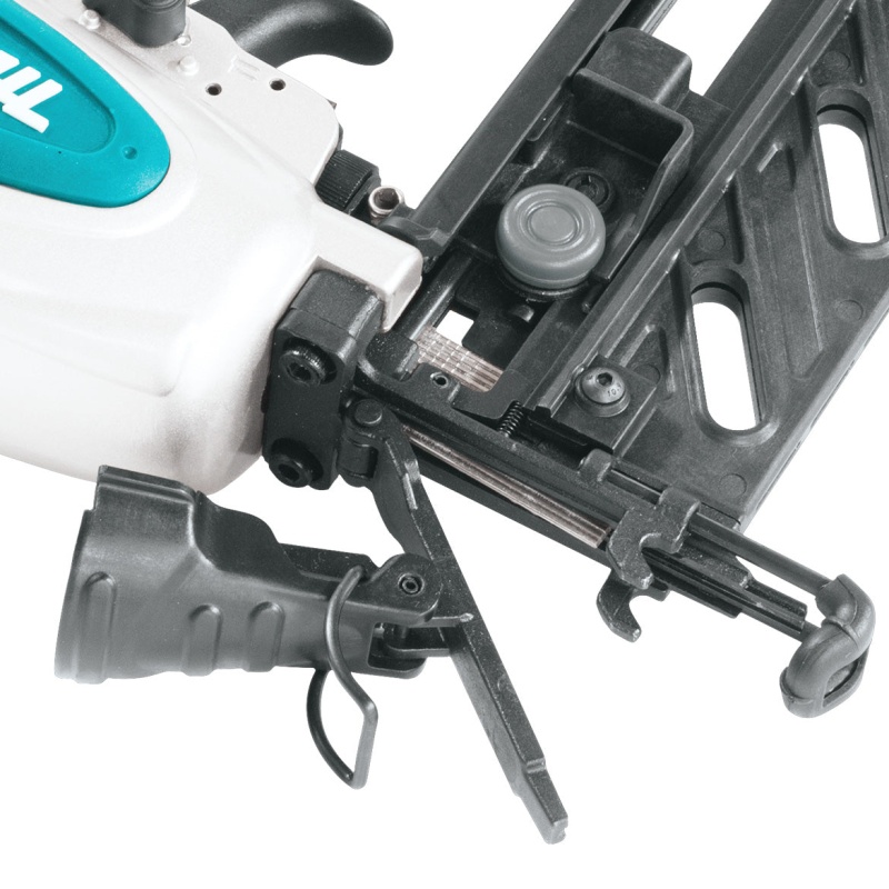 Makita AF601 16ga 2-1/2-Inch Powerful Pneumatic Lock-Out Straight Finish Nailer - Image 6