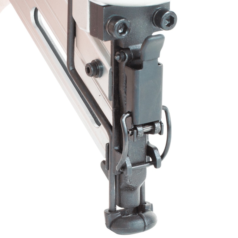 Makita AF635 15ga 2-1/2-Inch Powerful Pneumatic Lock-Out Angled Finish Nailer - Image 4