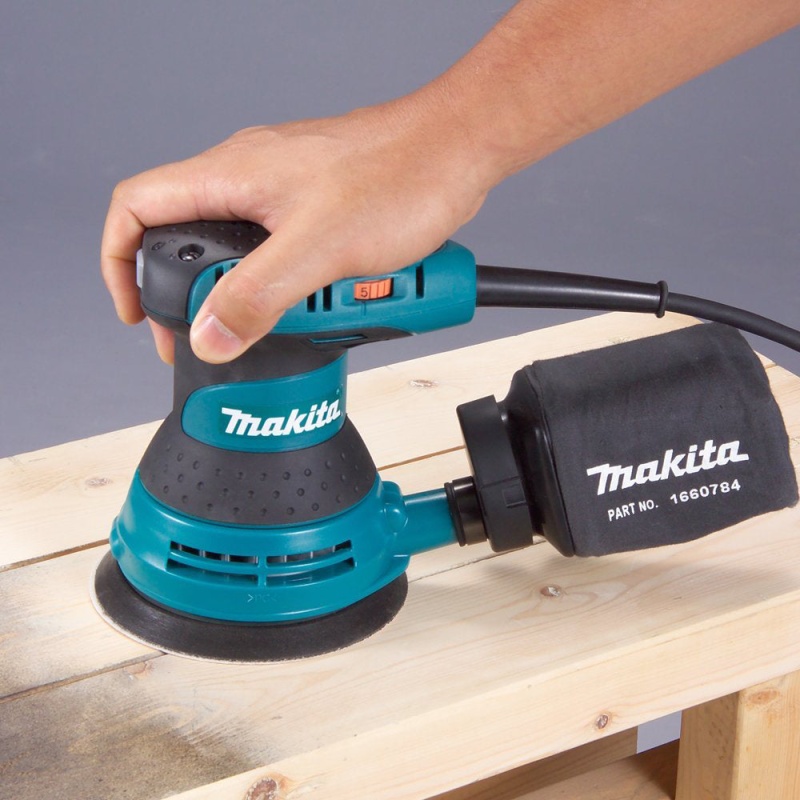 Makita BO5031K 5-Inch 3.0 Amp Variable Speed Control Random Orbit Sander Kit - Image 3